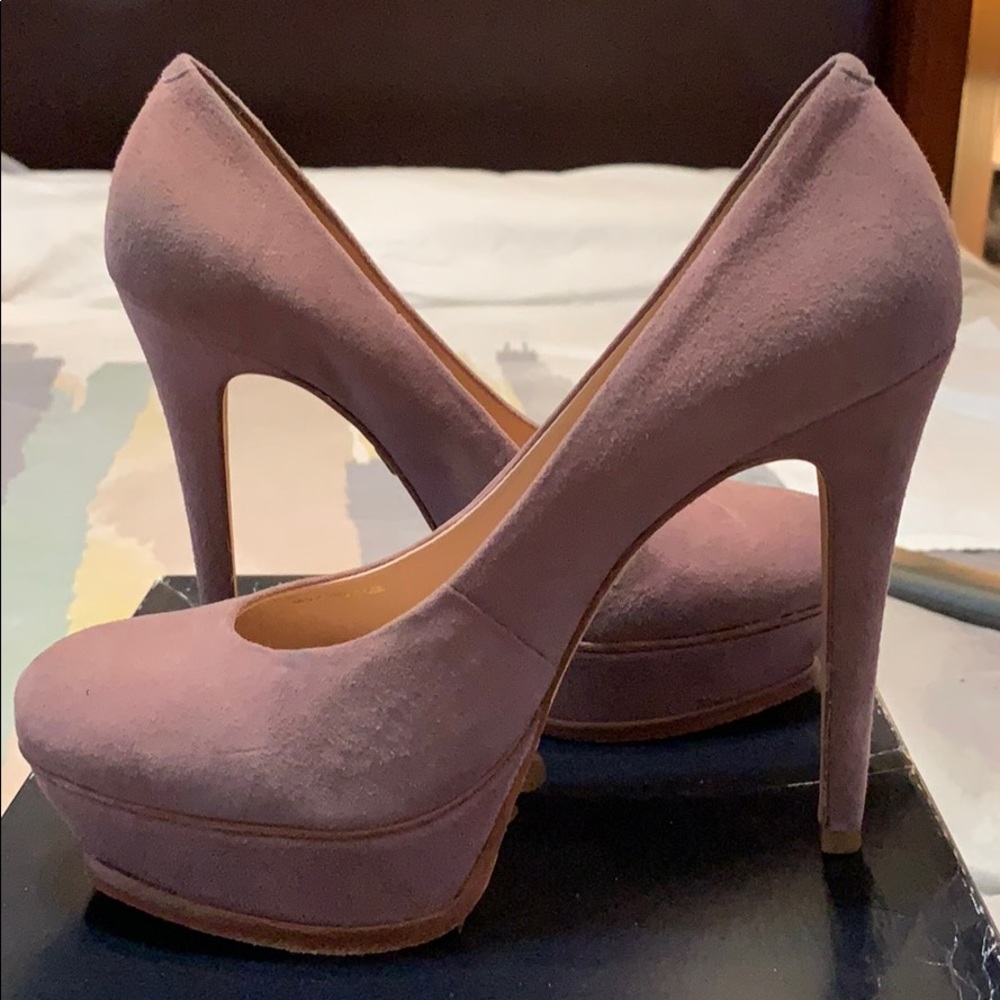 Suede pumps